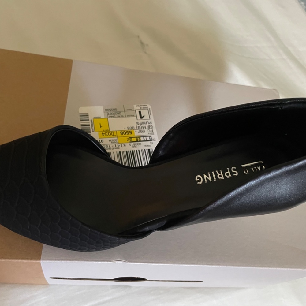 Heels - Picture 3 of 8